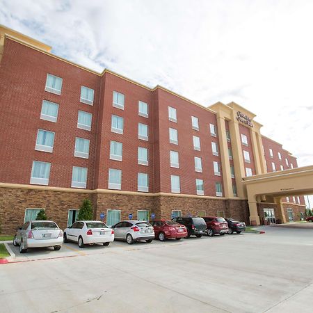 Hampton Inn & Suites Oklahoma City Airport Экстерьер фото