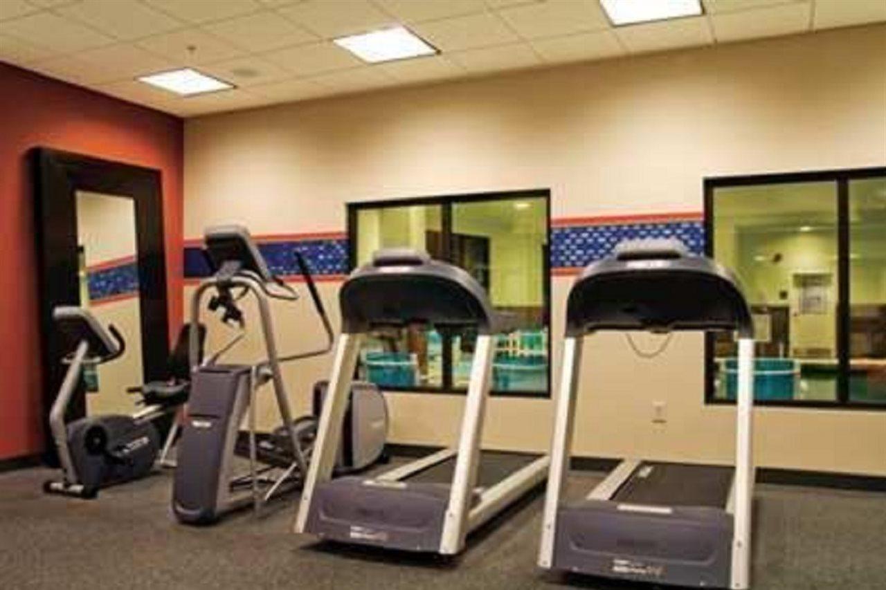 Hampton Inn & Suites Oklahoma City Airport Экстерьер фото