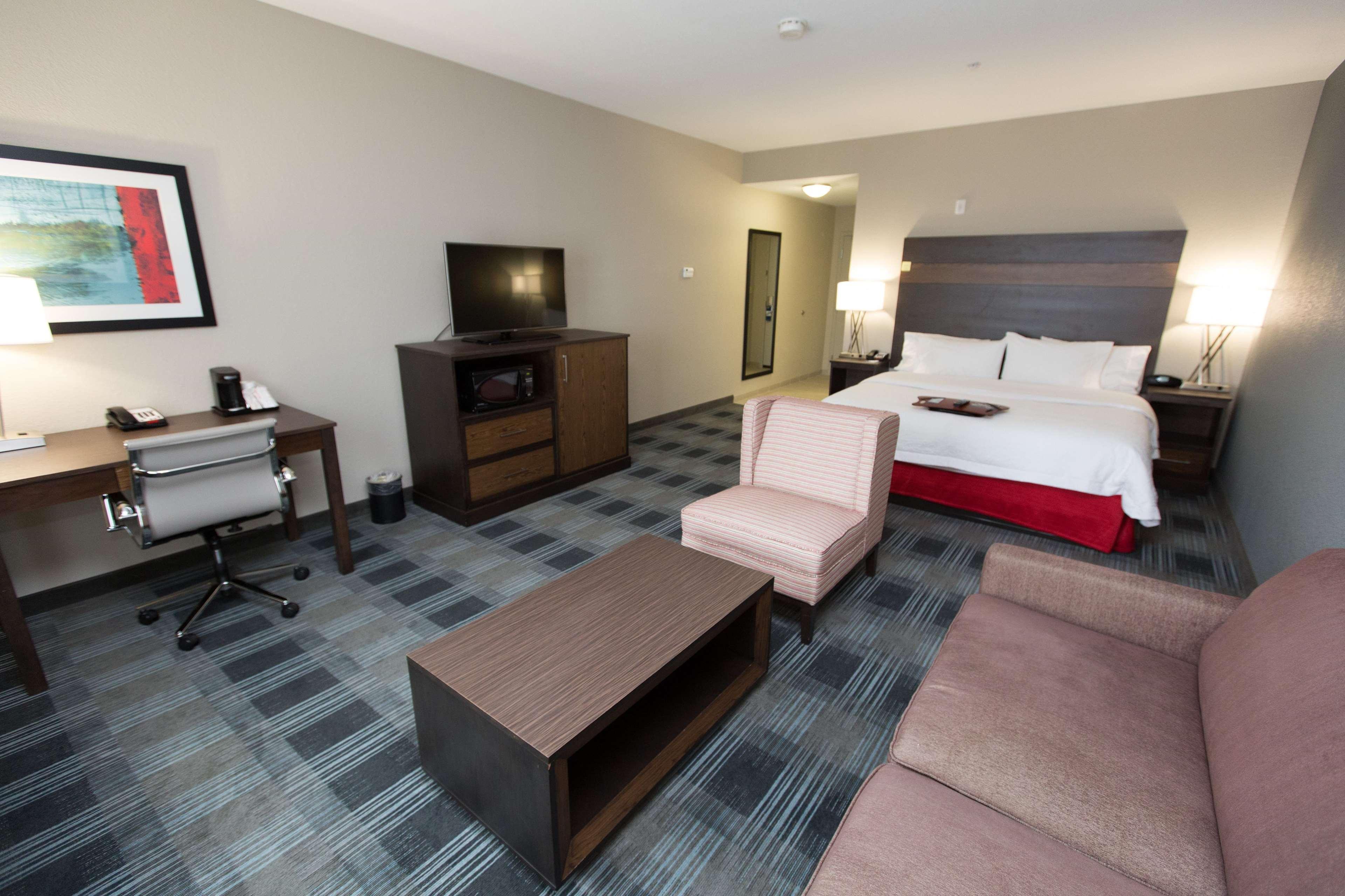 Hampton Inn & Suites Oklahoma City Airport Экстерьер фото