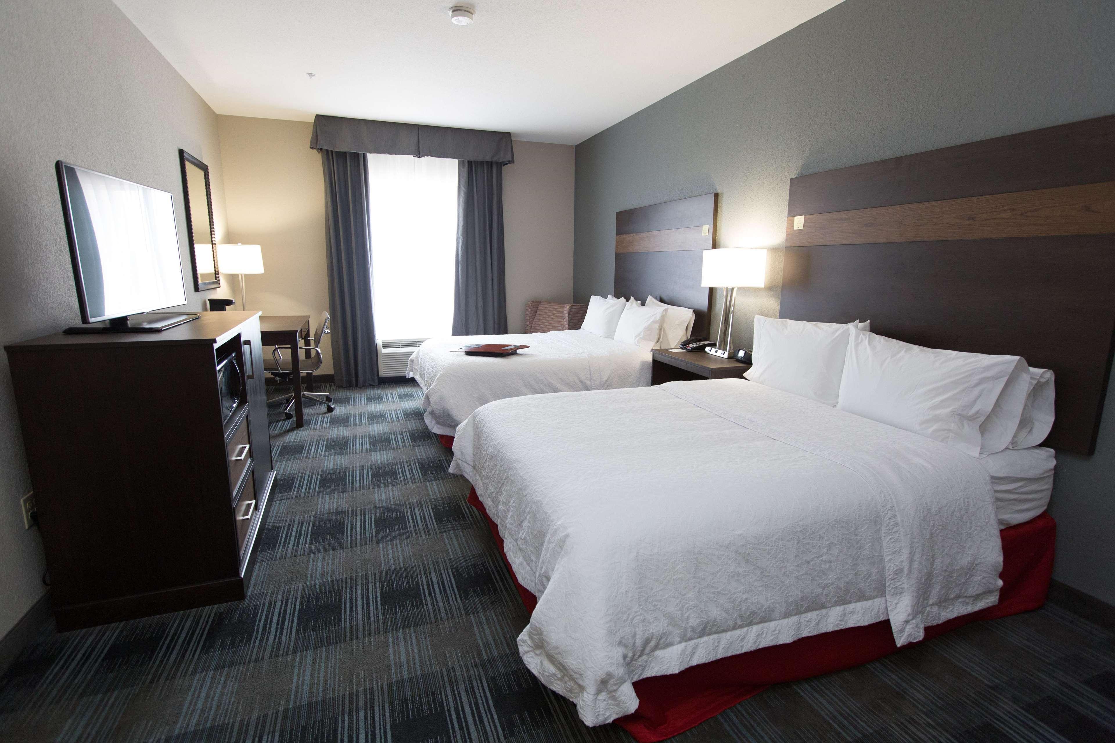 Hampton Inn & Suites Oklahoma City Airport Экстерьер фото