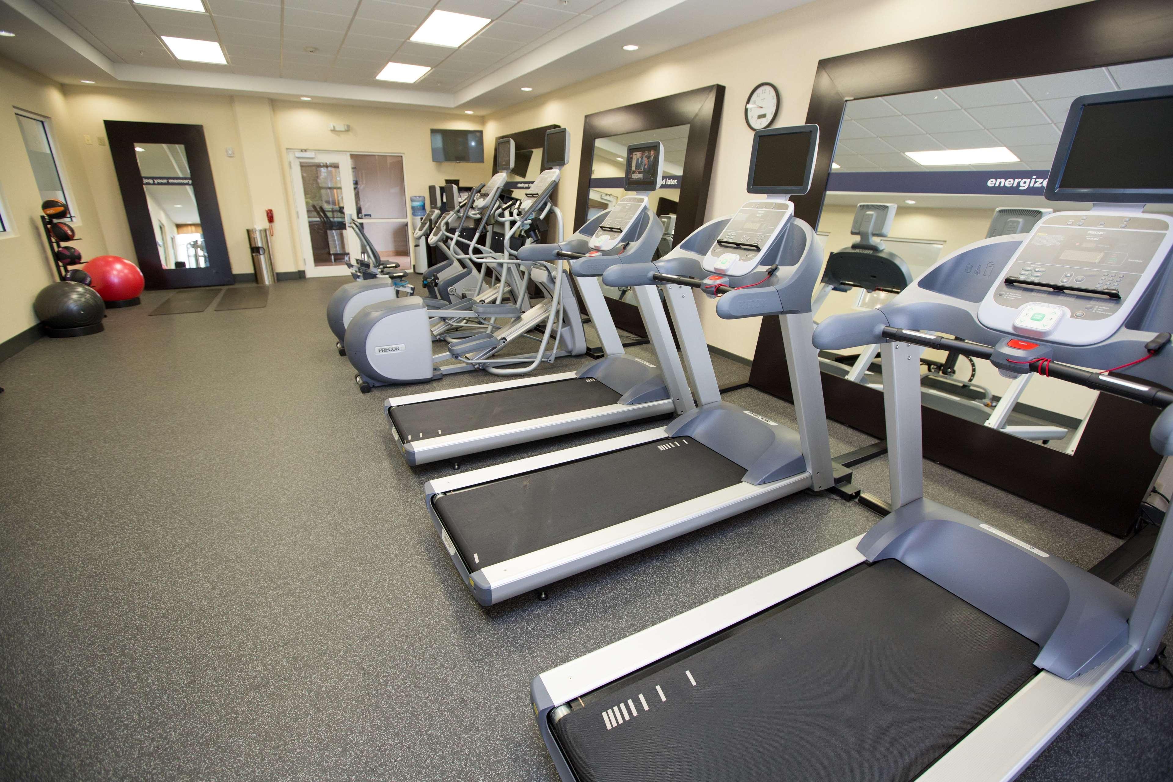 Hampton Inn & Suites Oklahoma City Airport Экстерьер фото