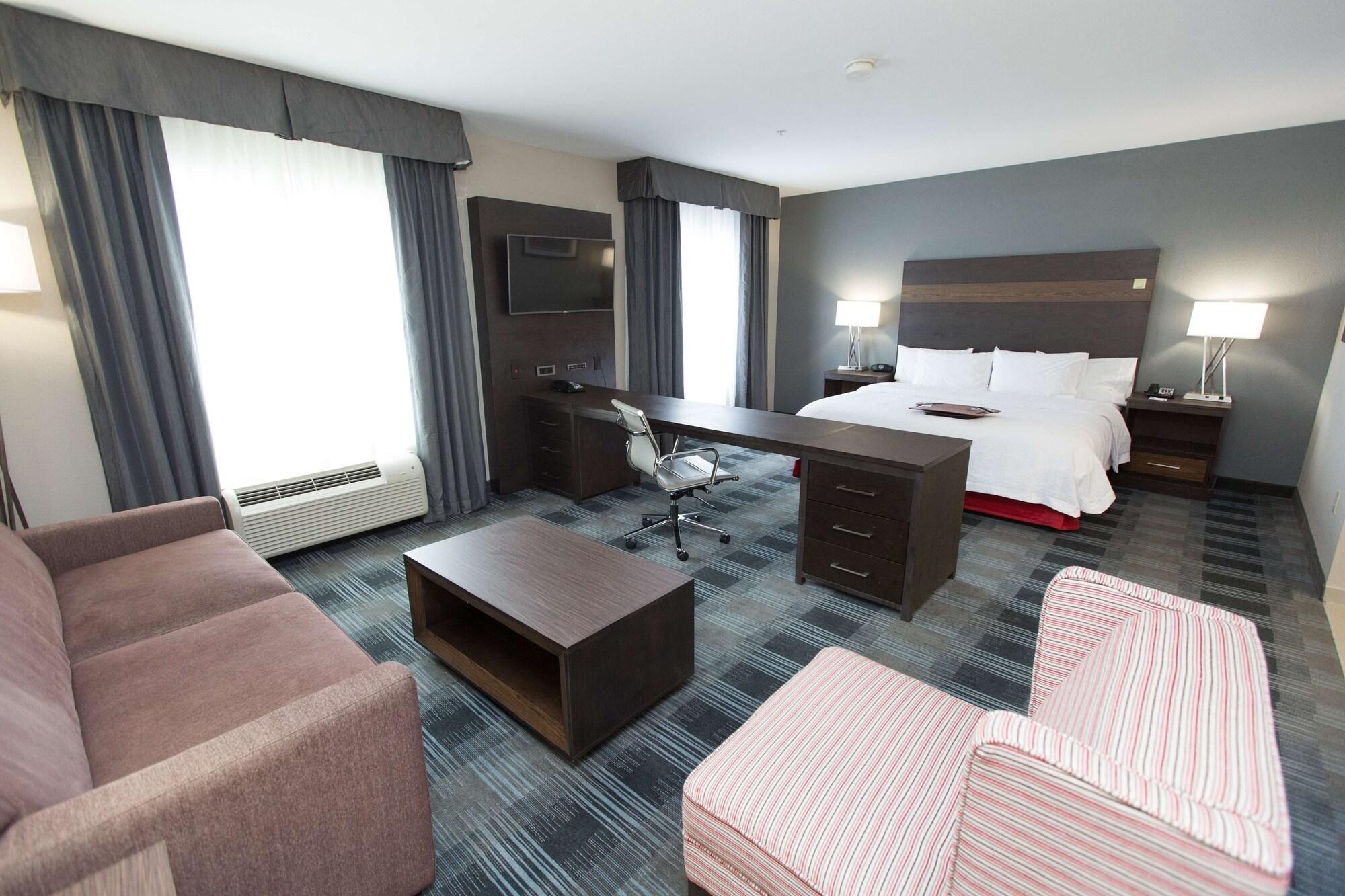 Hampton Inn & Suites Oklahoma City Airport Экстерьер фото