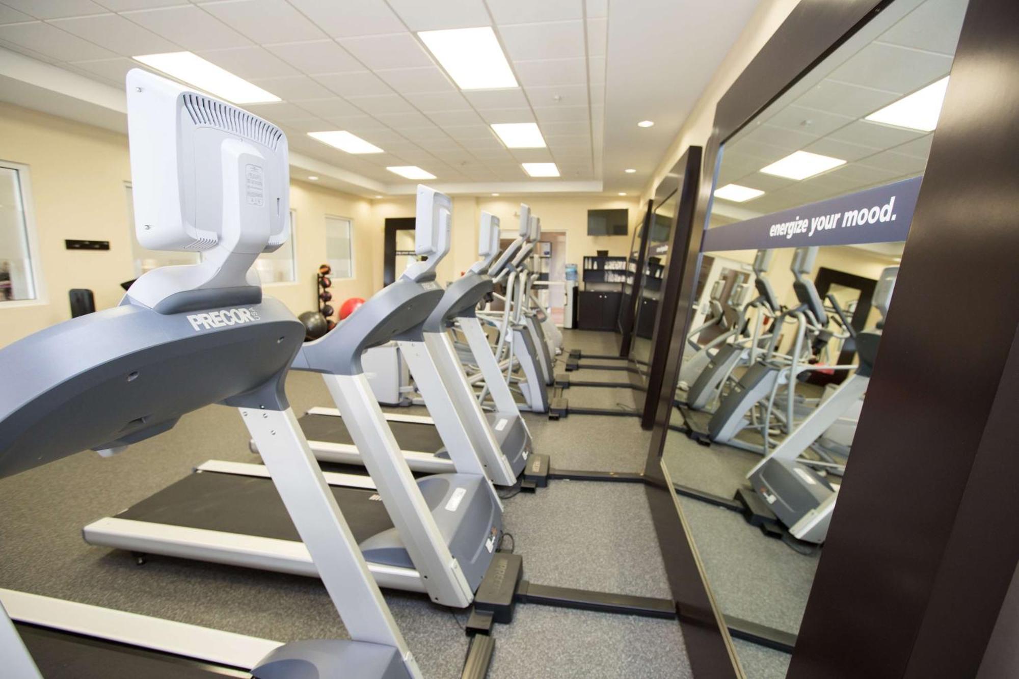 Hampton Inn & Suites Oklahoma City Airport Экстерьер фото